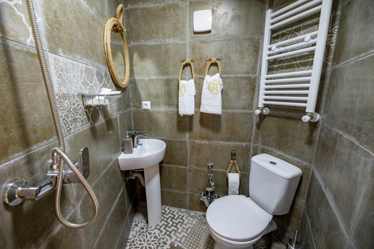 Apartment Ornament Tbilisi ภายนอก รูปภาพ