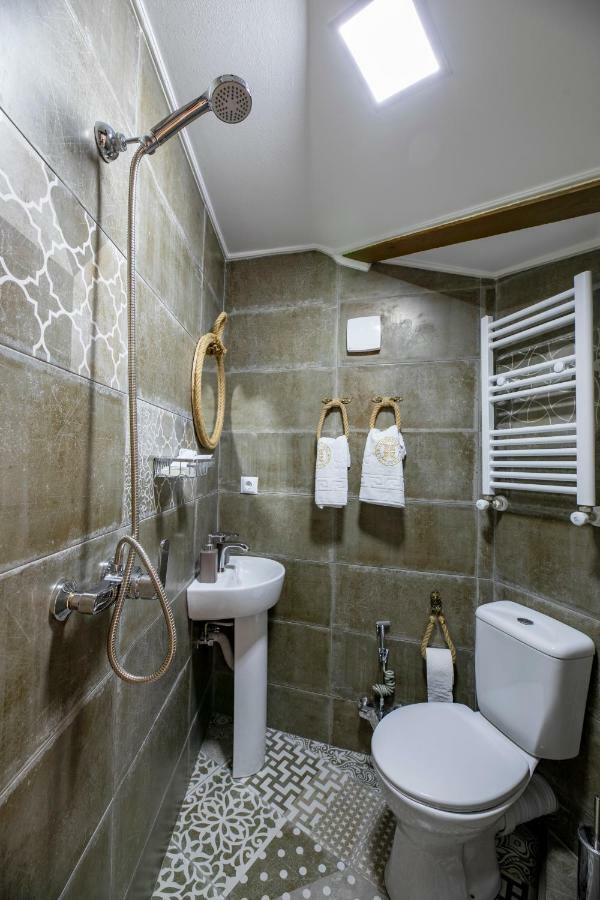 Apartment Ornament Tbilisi ภายนอก รูปภาพ