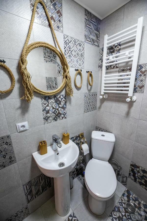 Apartment Ornament Tbilisi ภายนอก รูปภาพ